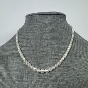 Womens White Graduated Round Simulated Pearl Necklace Made in Japan 17 in